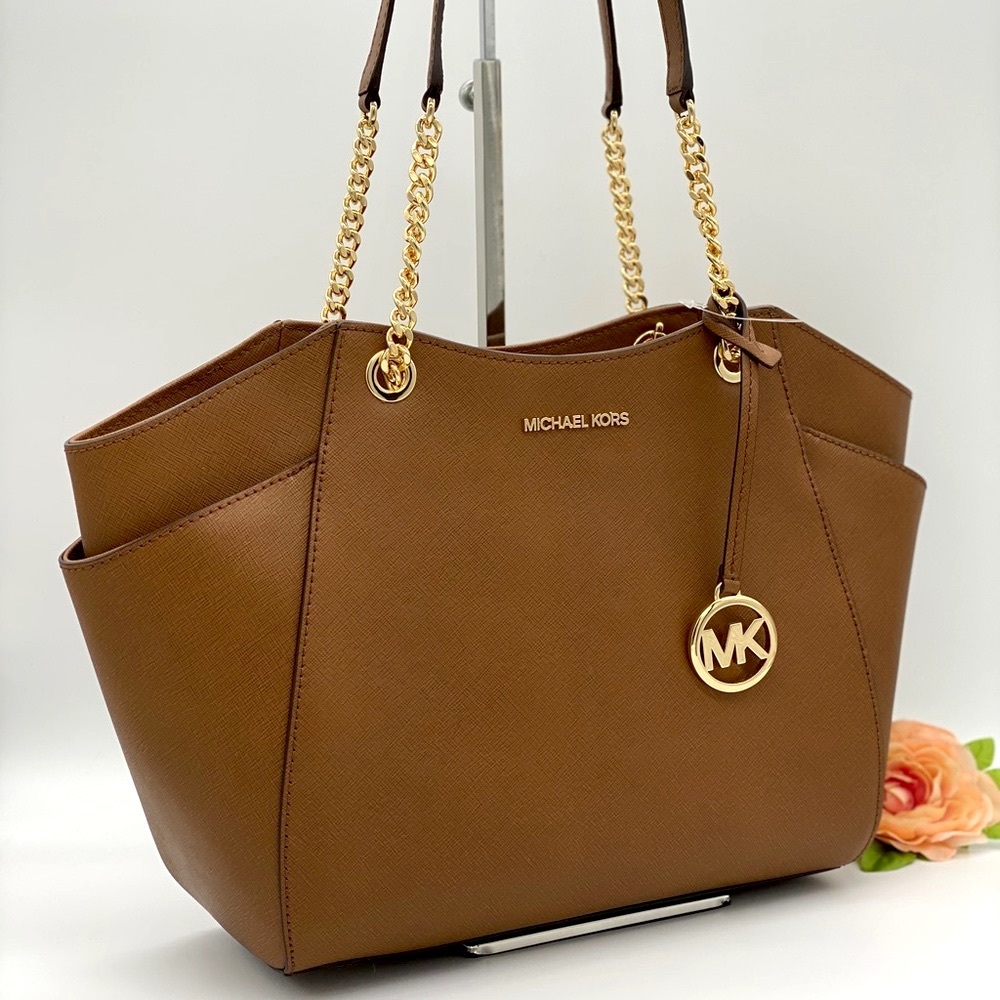 MICHAEL KORS LG CHAIN SHOULDER TOTE  LUGGAGE - Picture 3 of 16